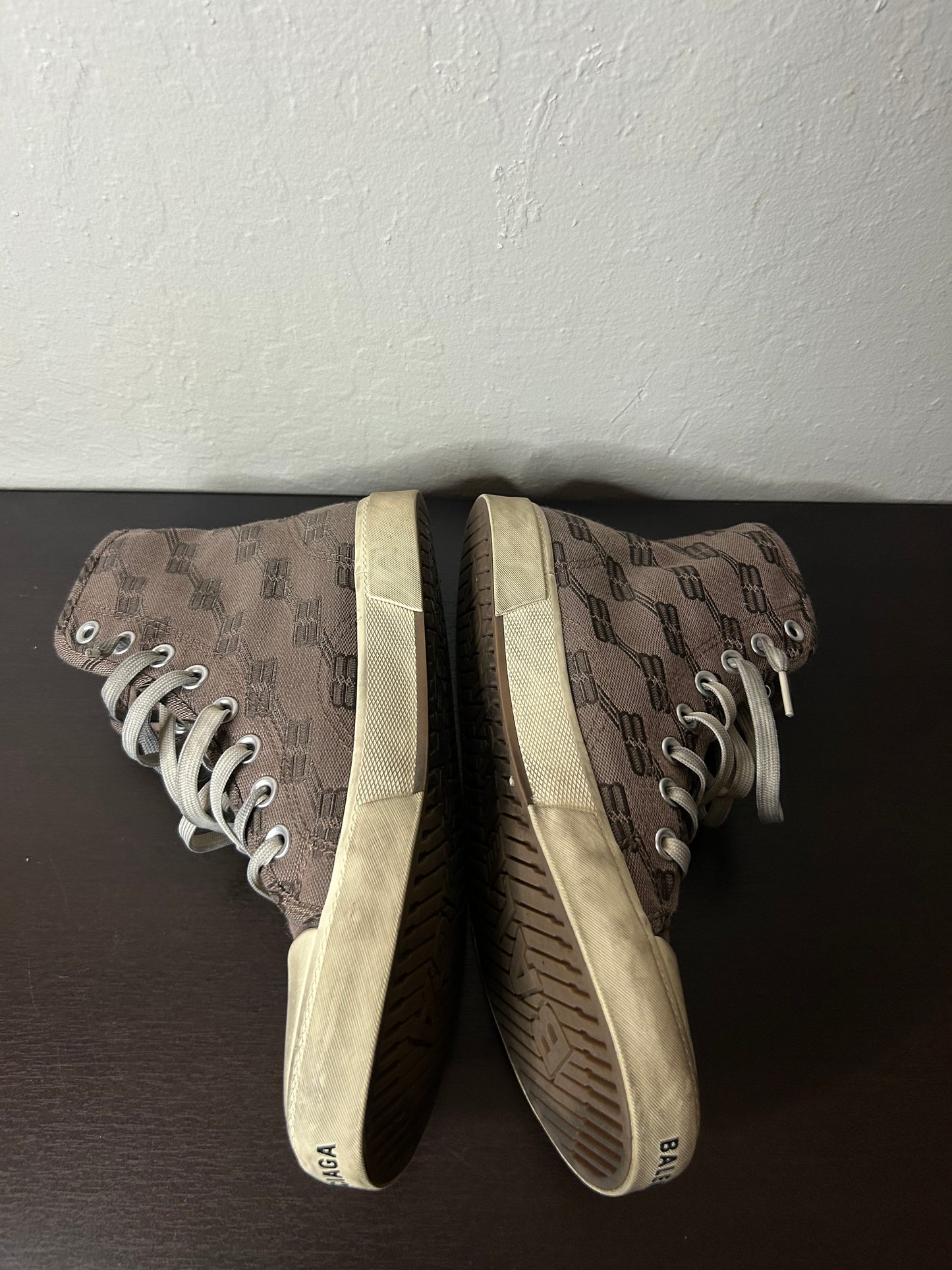 Balenciaga Paris Sneakers