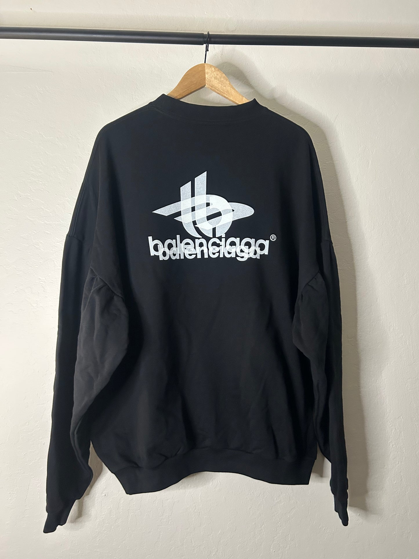 Balenciaga 3B Crewneck