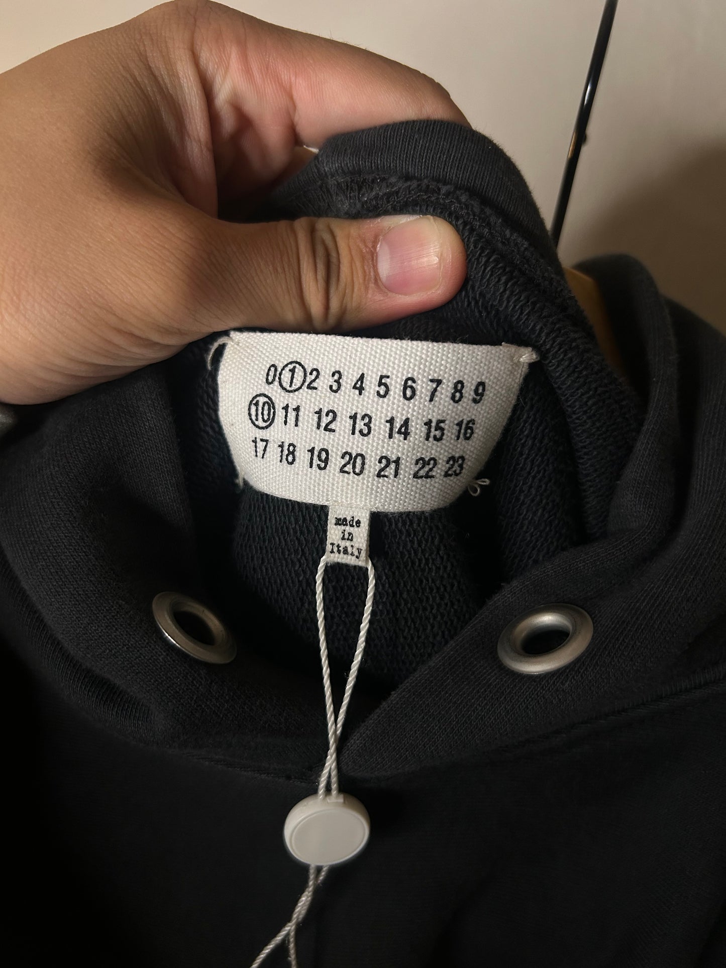 Maison Margiela Cropped Embrodidery Hoodie
