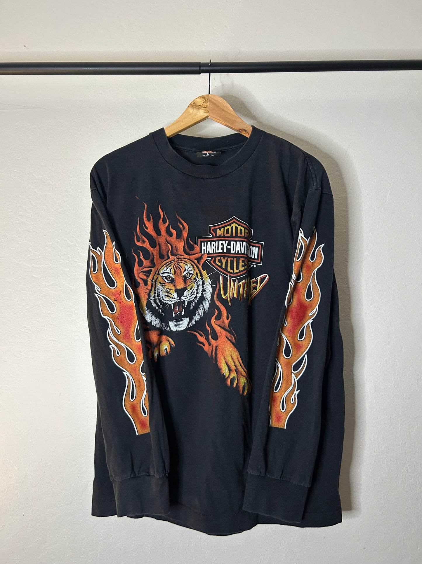 Vintage Harley Davidson Untamed Tiger Flame Longsleeve