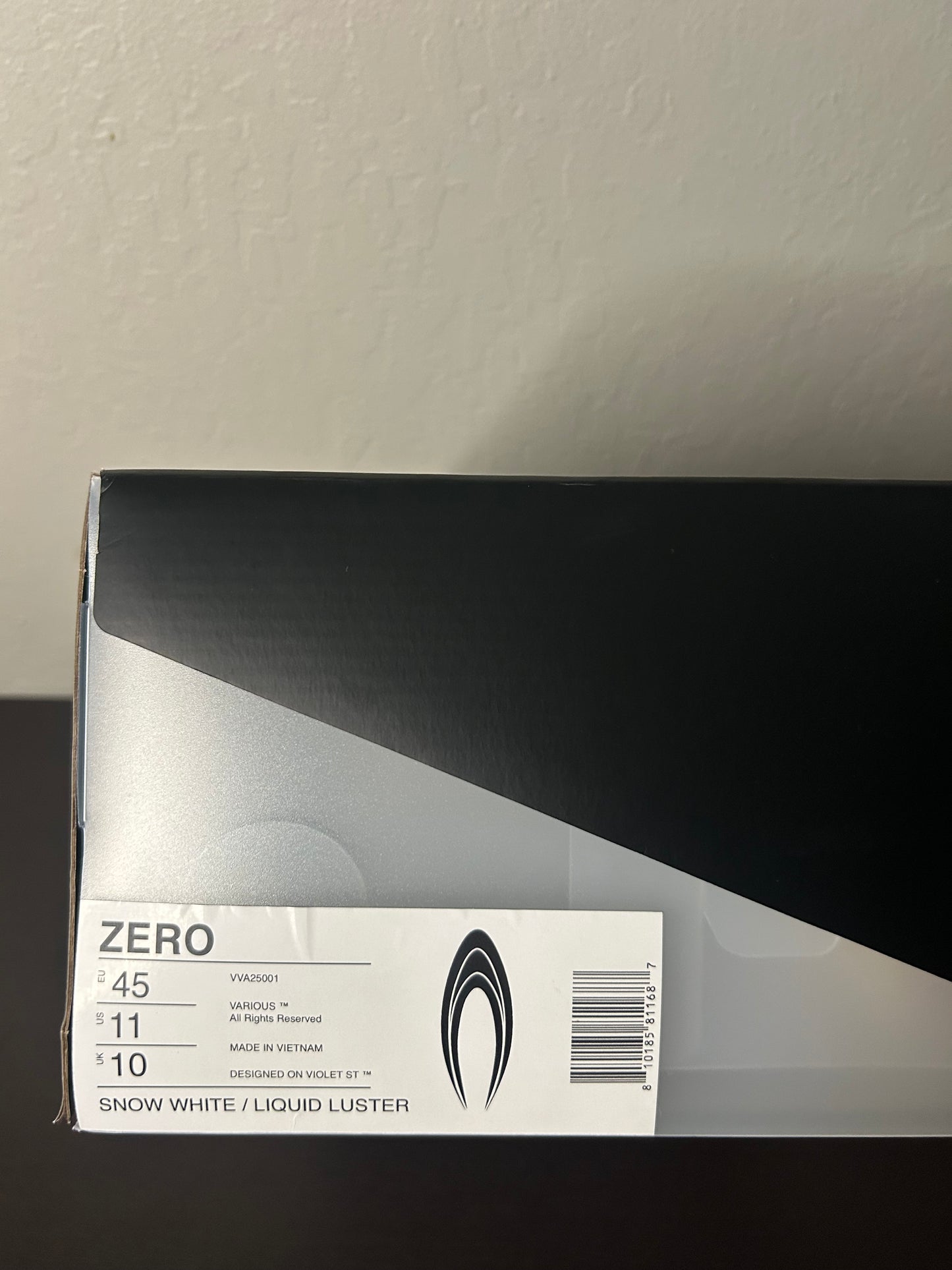 Type Various Zero “Snow White” Sneaker