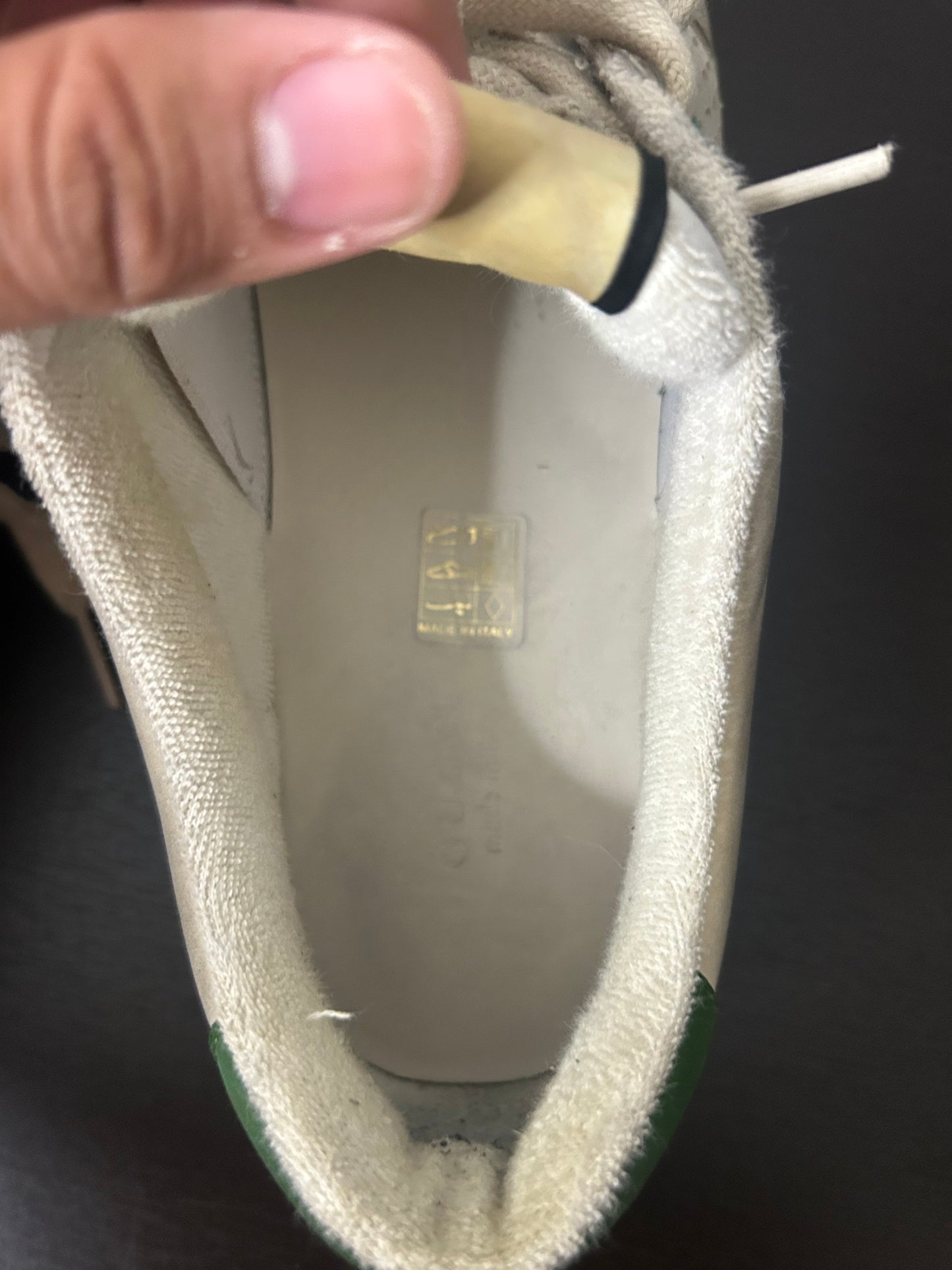 Gucci White Leather Screener