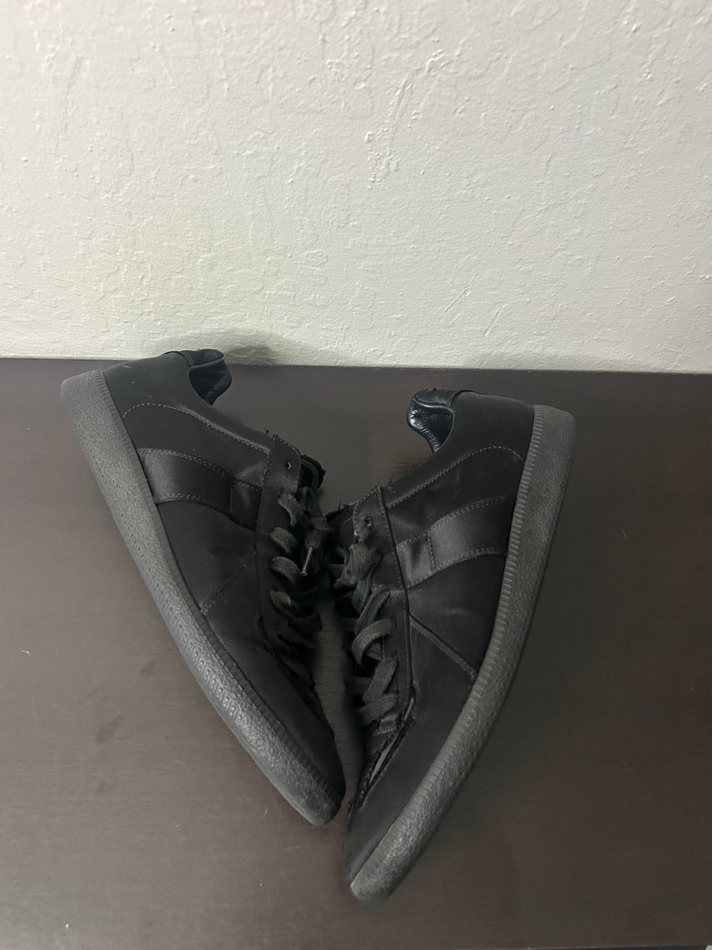 Maison Margiela Black Velvet Gats