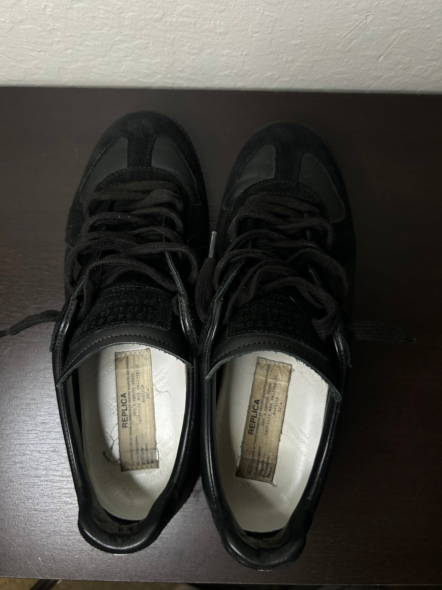 Maison Margiela All Black Gats